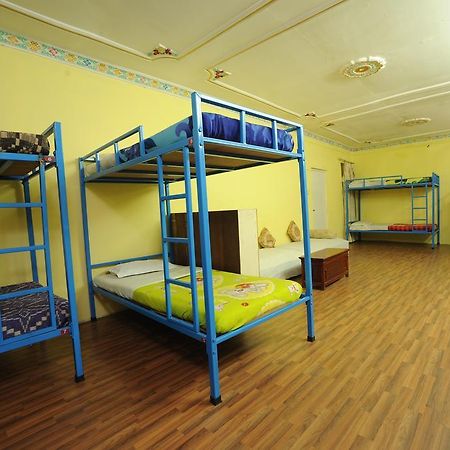 Hotel Himalaya Yoga Катманду Екстер'єр фото