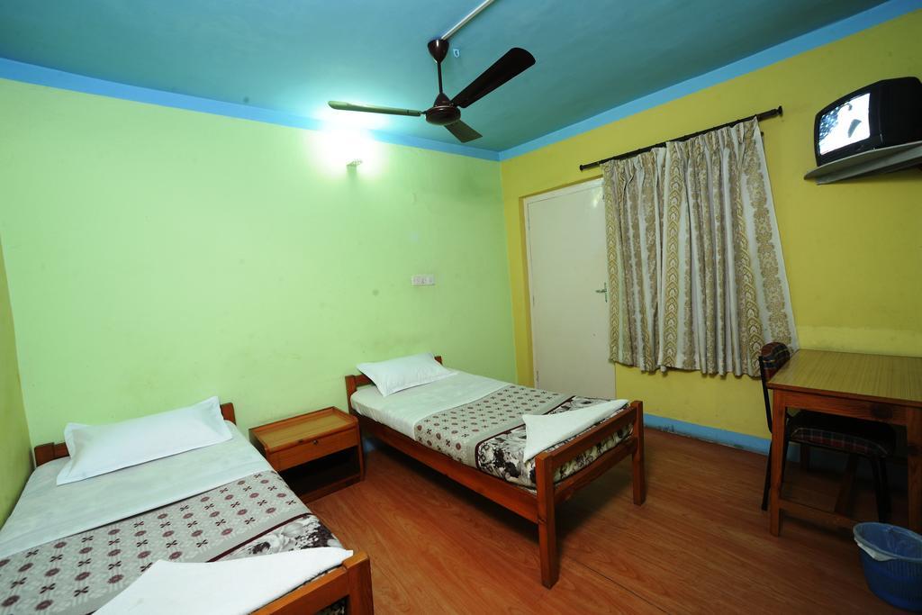 Hotel Himalaya Yoga Катманду Екстер'єр фото