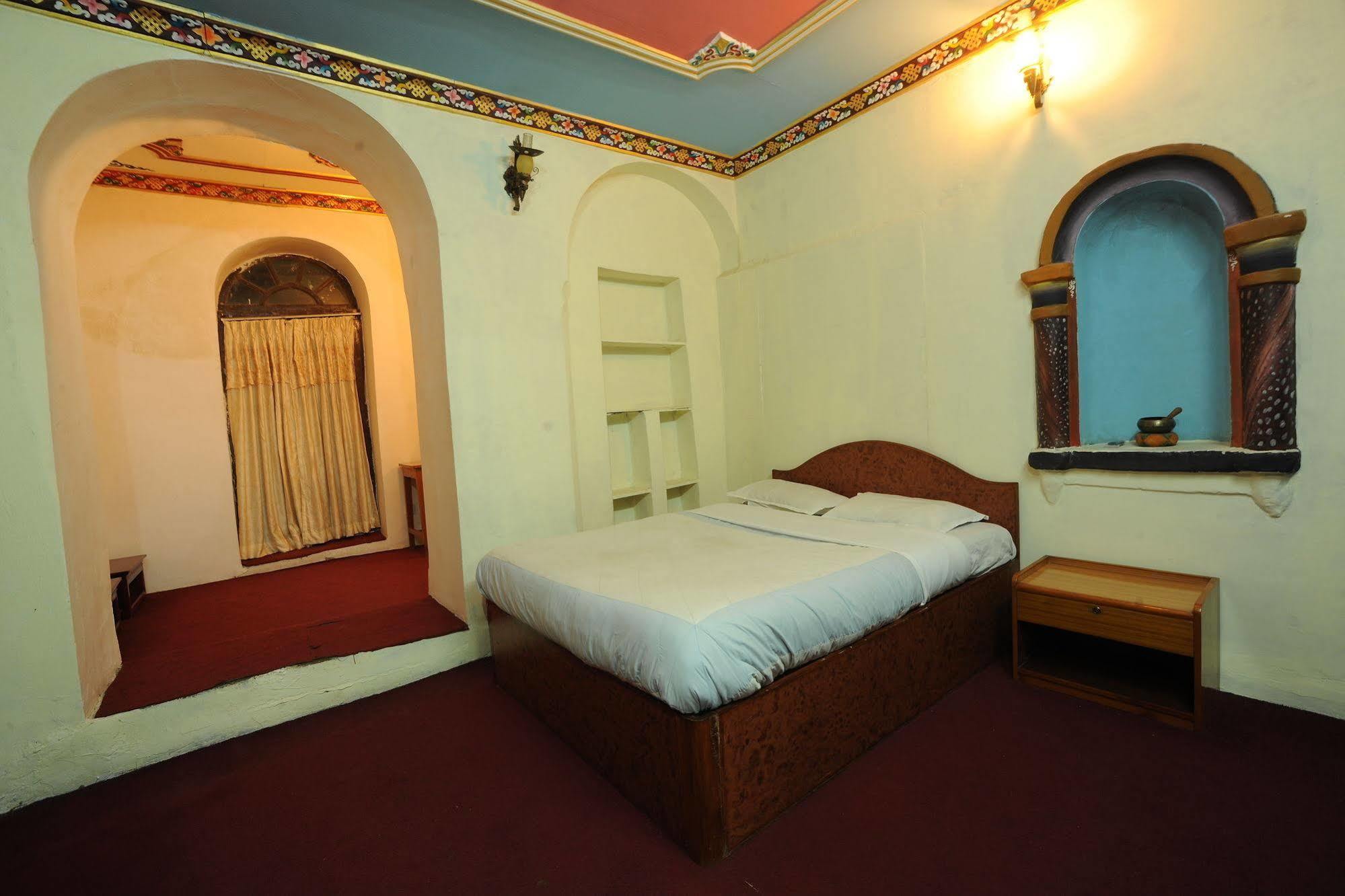 Hotel Himalaya Yoga Катманду Екстер'єр фото