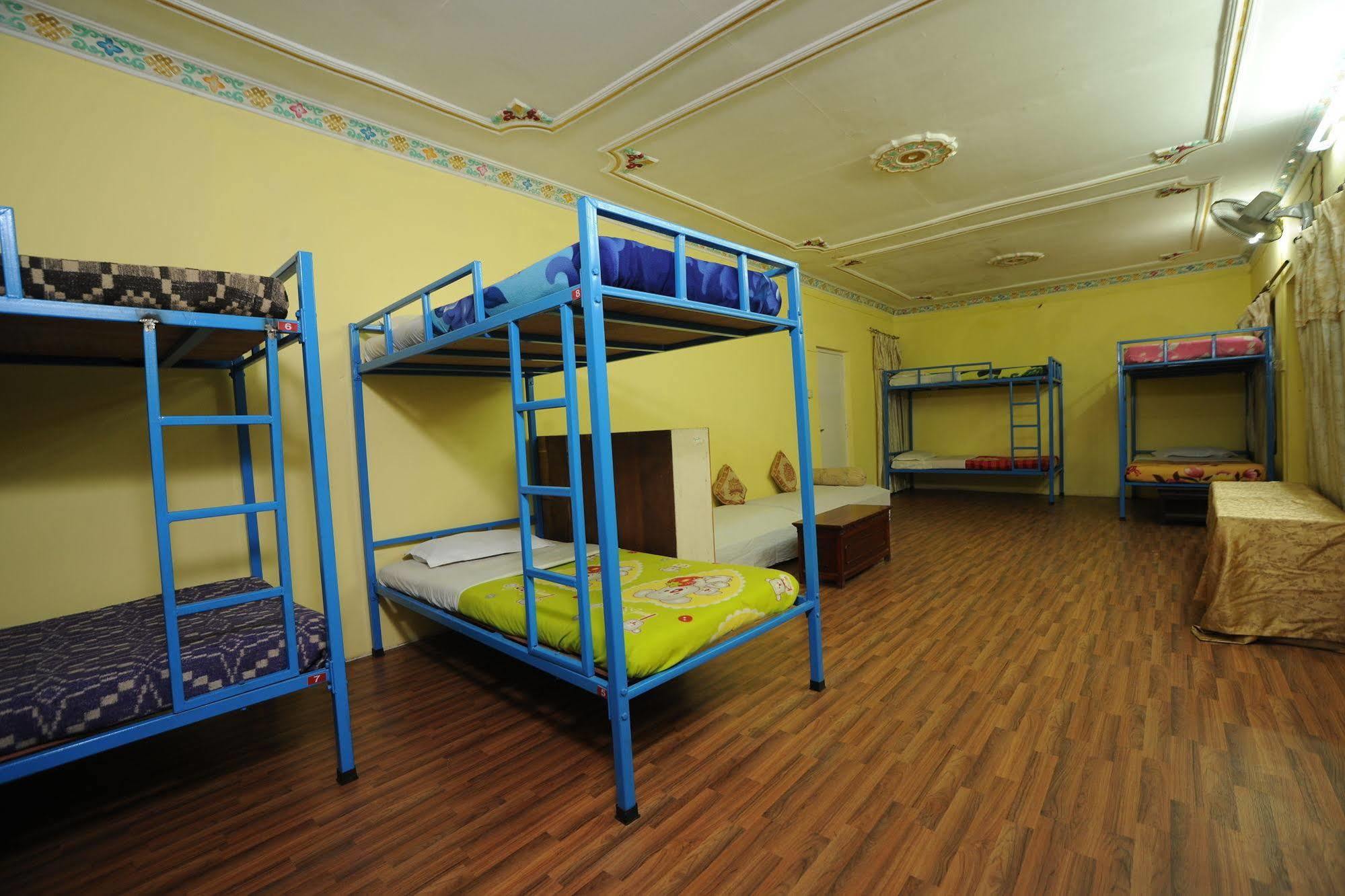 Hotel Himalaya Yoga Катманду Екстер'єр фото