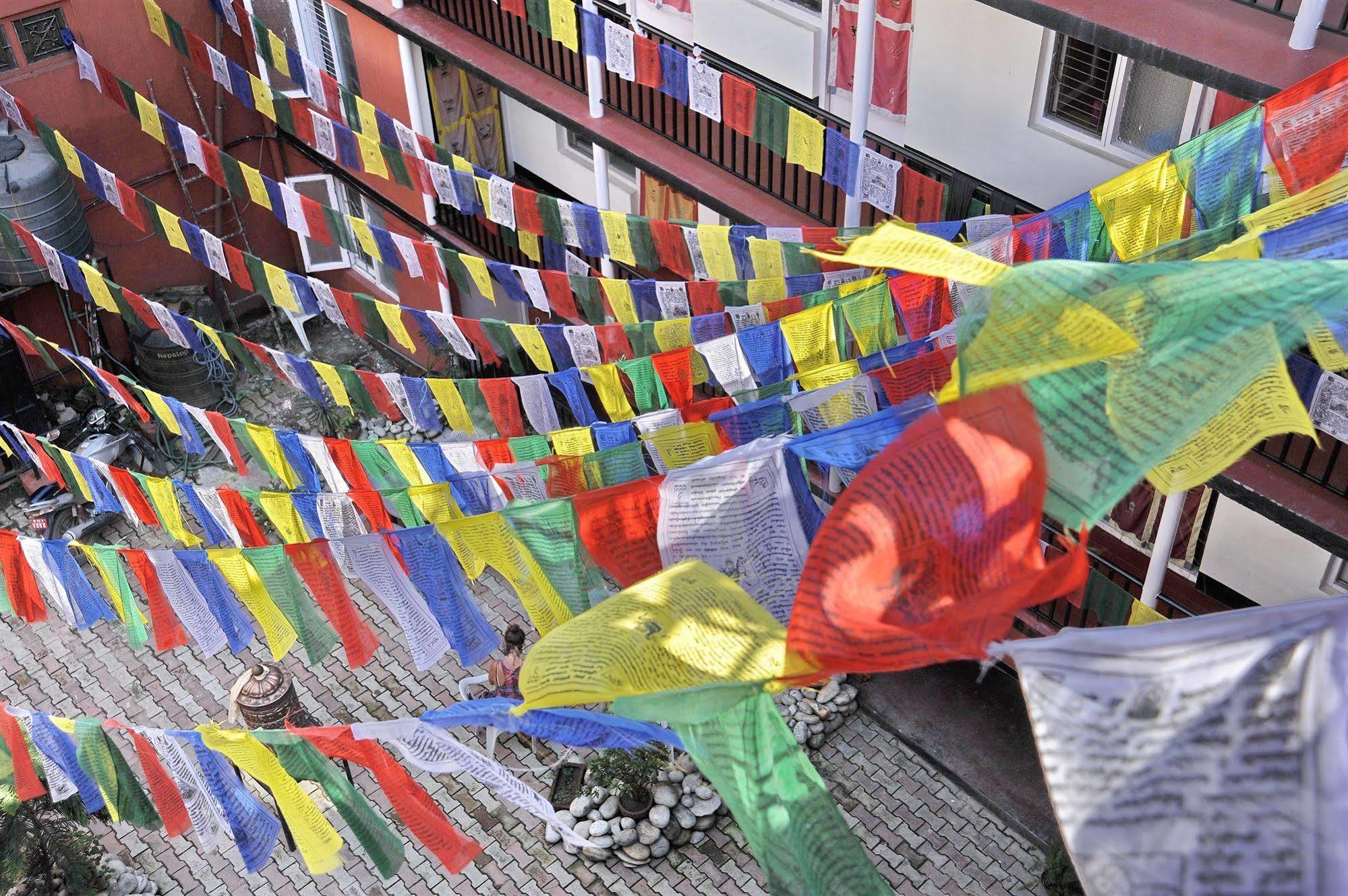 Hotel Himalaya Yoga Катманду Екстер'єр фото
